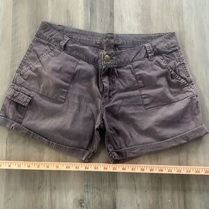 Womens 11 Ashley Distressed Wash Purple cargo shorts in good condition